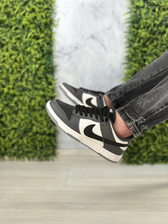 Tênis Nike Dunk SB