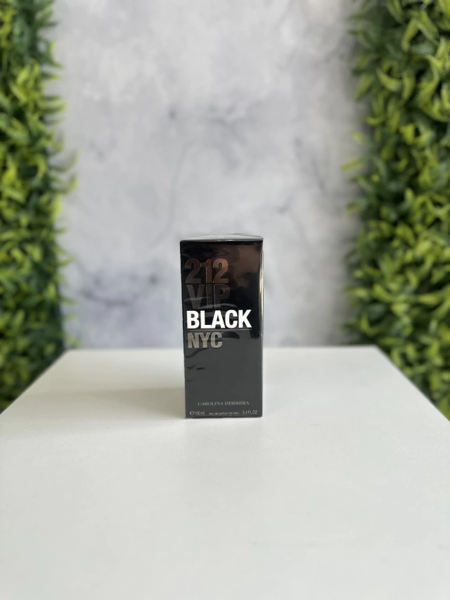 Perfume 212 VIP Black - 100ml