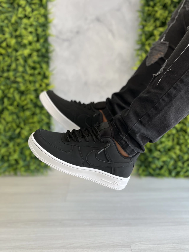 Tênis Nike Air Force