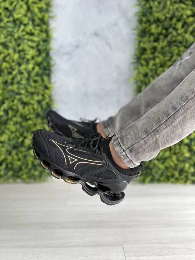 Tênis Mizuno Pro 14
